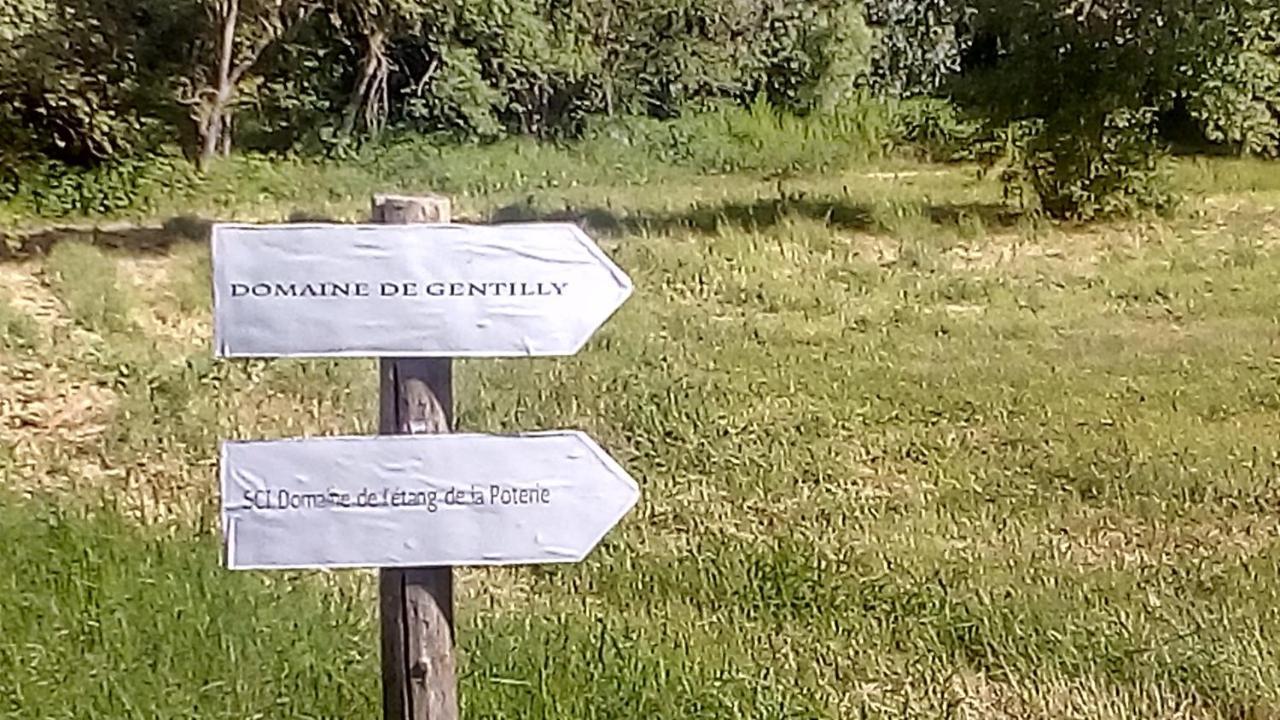 Domaine De Gentilly Saint-Maurice-les-Charencey Exterior photo